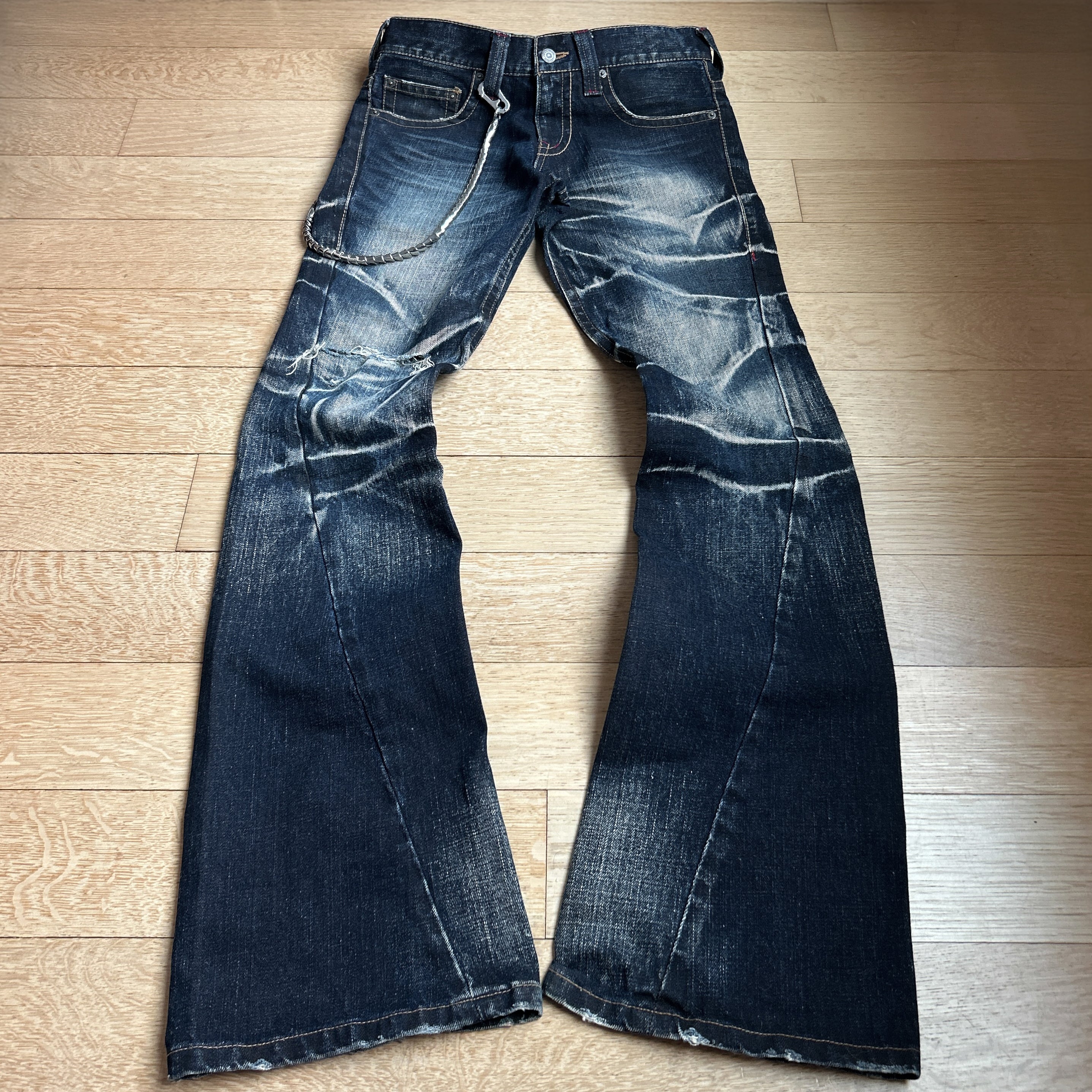 Tornado Mart Blue Washed Spiral Bootcut Jeans