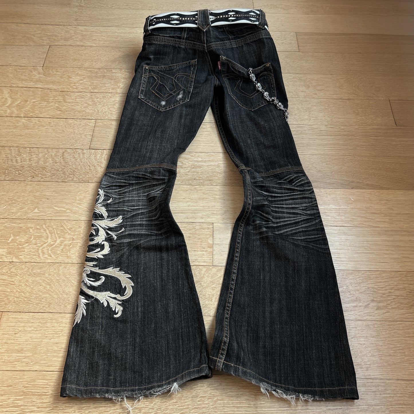 Tornado Mart Tribal Embroidered Flared Jeans