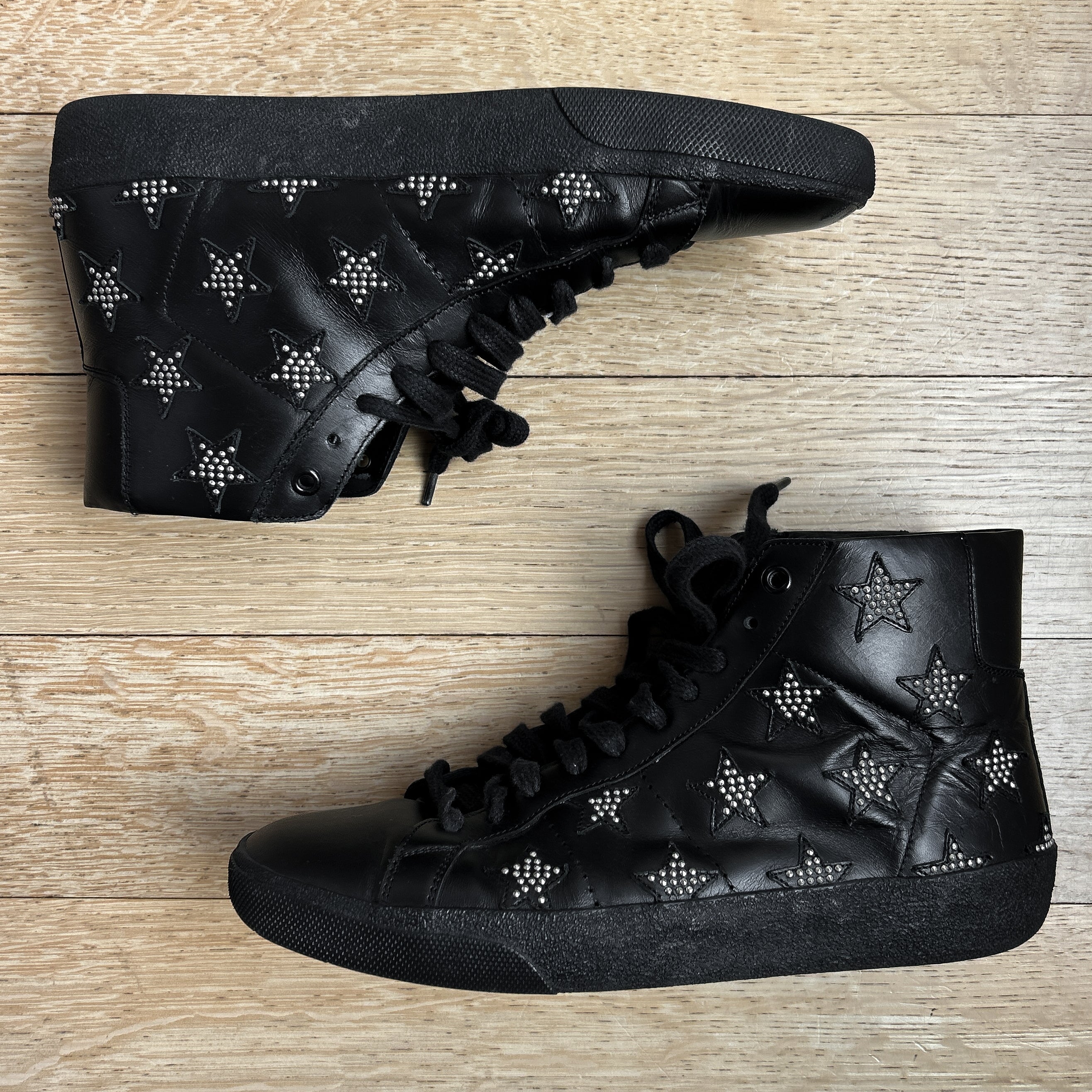 Saint Laurent SL/06 Star Studded Sneakers