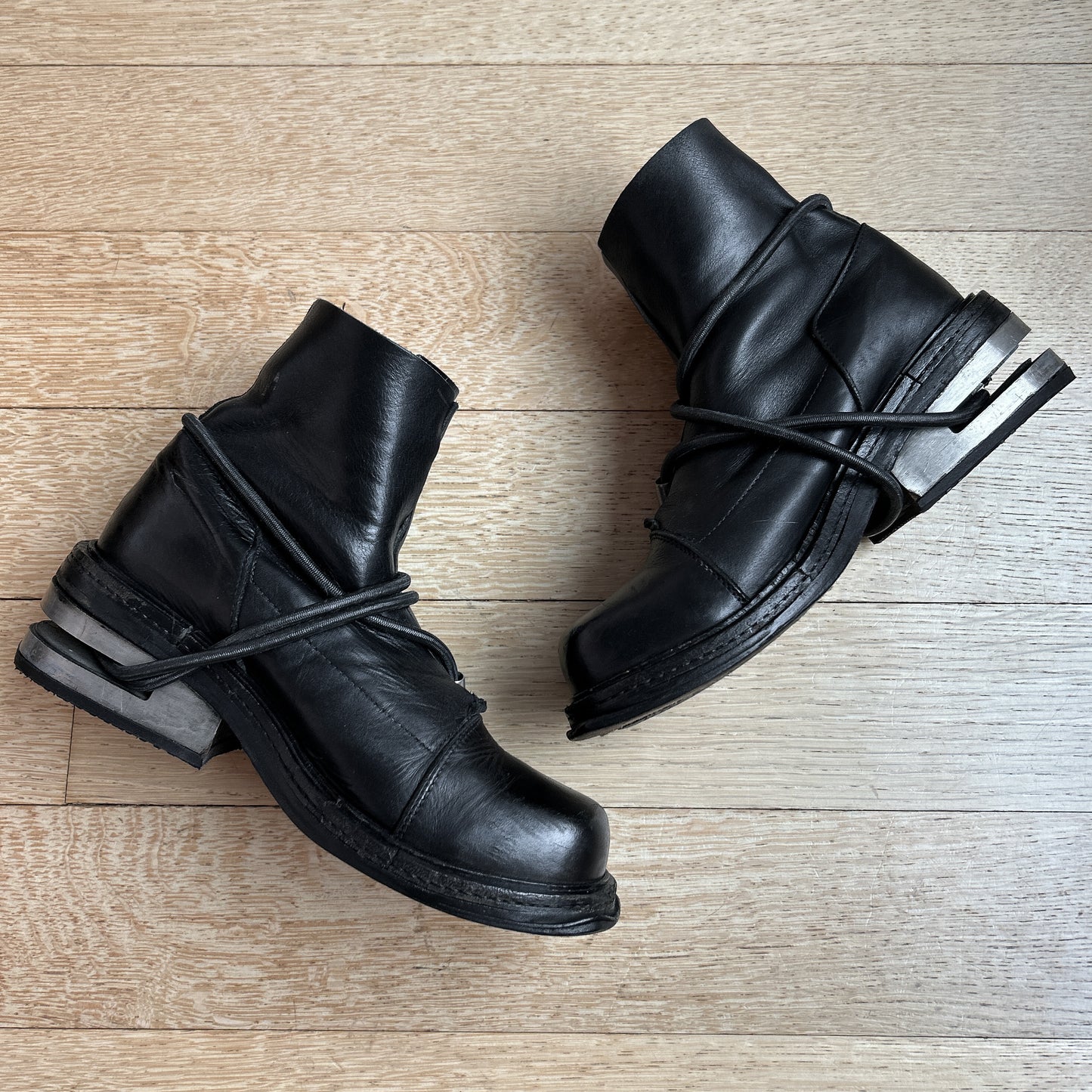 AW96 Dirk Bikkembergs Bungee Cord Boot