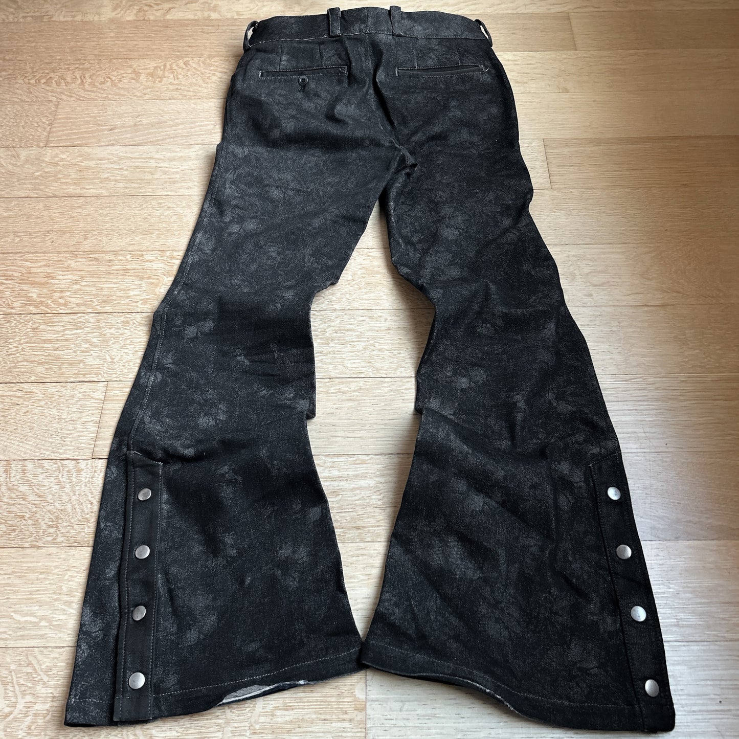 Tornado Mart Printed Black Washed Flared Jeans