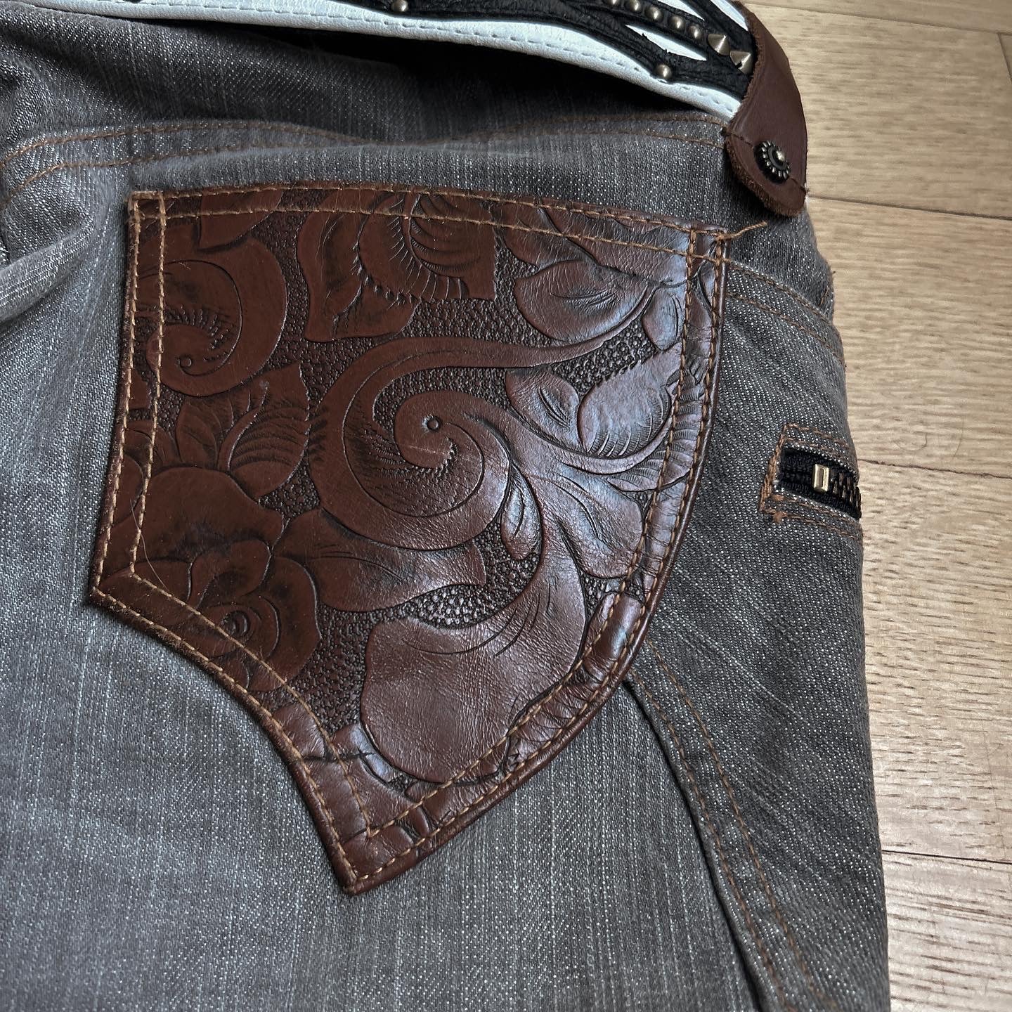 Obelisk Western Flared Jeans with Leather Backpocket